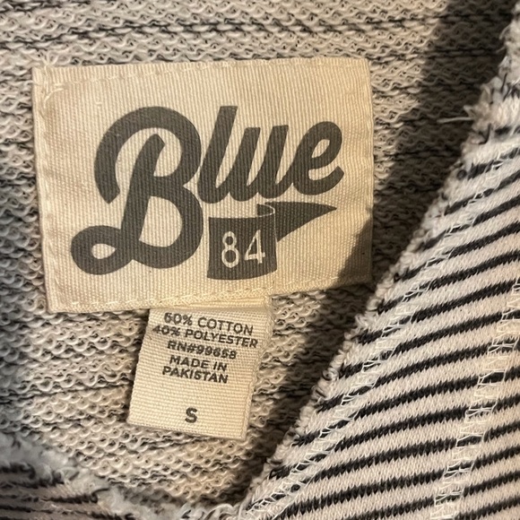 SELLING TOP LOUISVILLE CARDINALS FOR WOMEN SIZE SMALL COLOR BLACK/GRAY BNWT - Picture 13 of 14